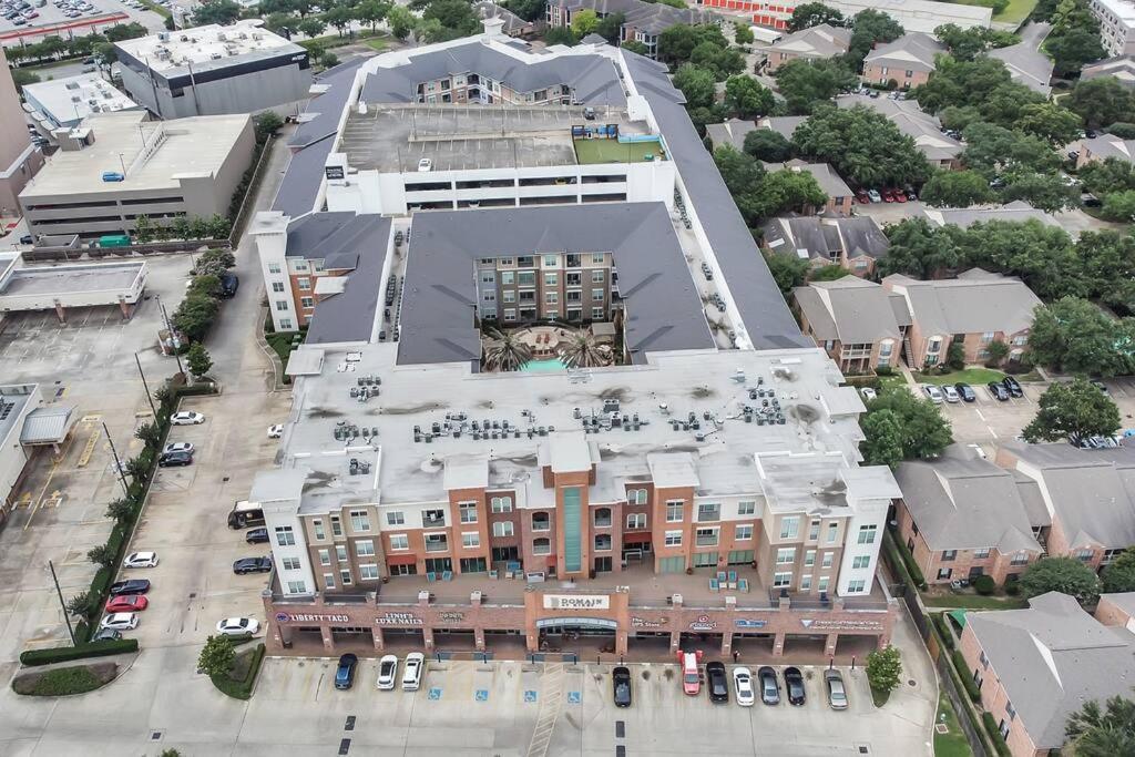 Beautiful Unit Near Med Center W/ Shopping Center Daire Houston Dış mekan fotoğraf