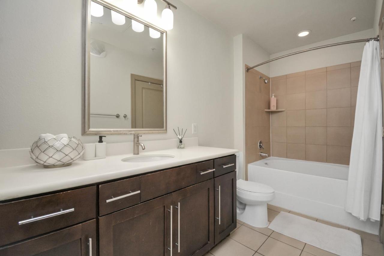Beautiful Unit Near Med Center W/ Shopping Center Daire Houston Dış mekan fotoğraf